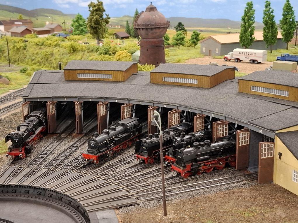Bild von einem Bahnhof