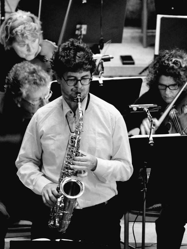 Christian Segmehl spielt Saxophone