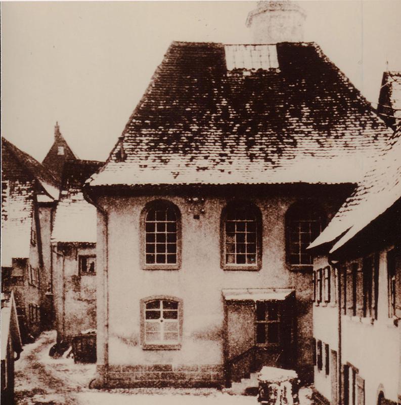 altes schwarz/weiß Bild einer Synagoge