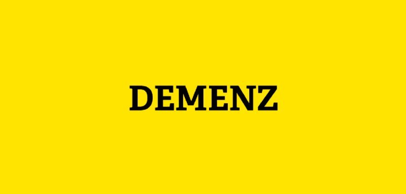 Gelbe Kachel mit Aufschrift Demenz