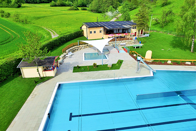 Goldbacher Freibad von oben