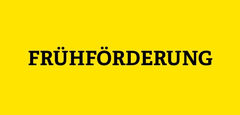 Gelbe Kachel mit der Aufschrift Frühförderung